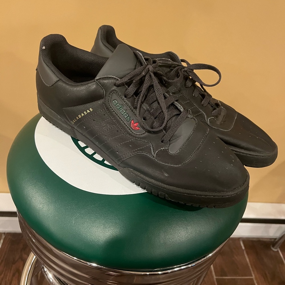 Adidas Yeezy calabasas sneaker size 12 - no box - good condition